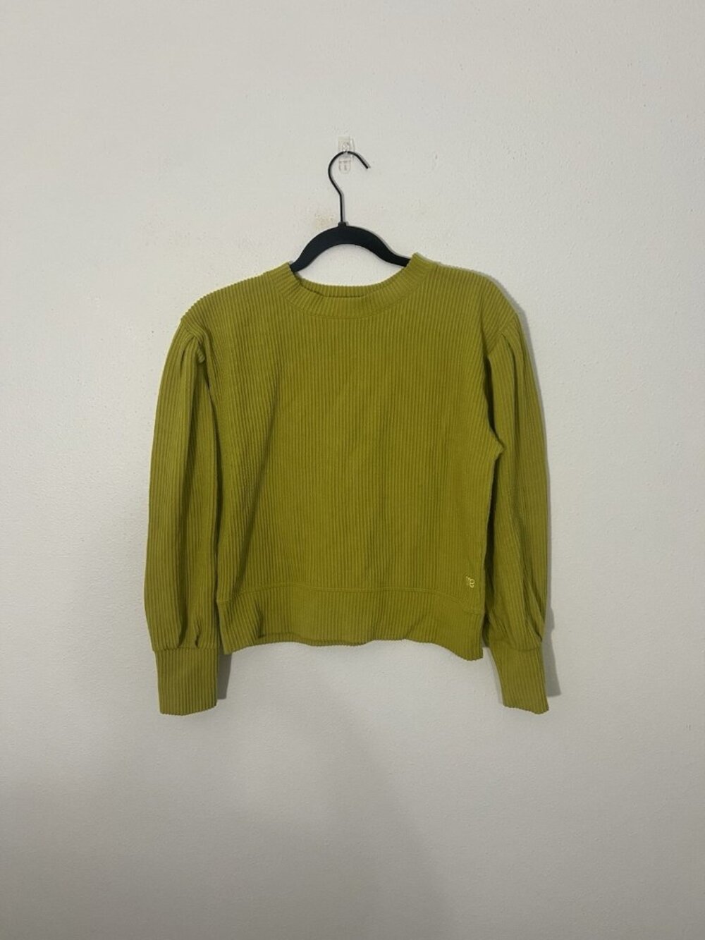 Albion Ribbed Atlas Pullover In Chartreuse Green Size Small